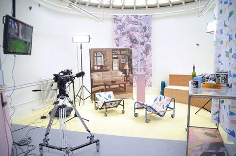 Image: Lea Collet, Circular Stream Corporation, 2015, Installation and Live/Online Performance.